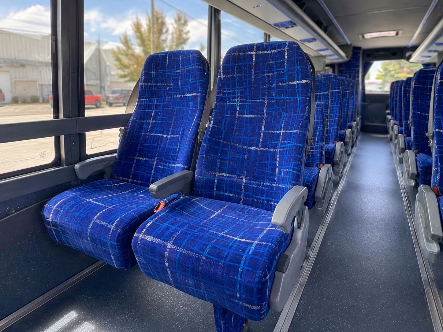 shuttle buses for ceremony to reception transfers in greenville